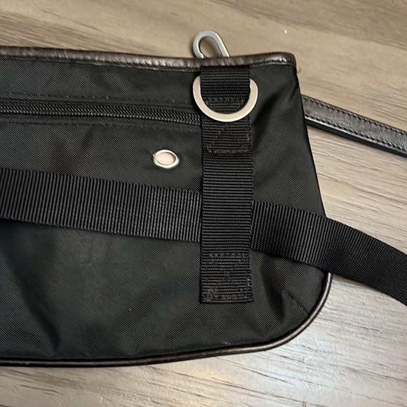 MOSEY BLACK ADJUSTABLE CROSSBODY/BELT BAG - Picture 4 of 16